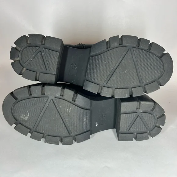 Black faux leather side knit zip up boots - Picture 7 of 8